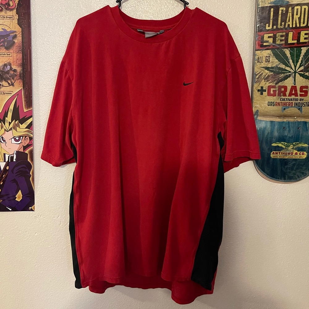 VTG 2000s Nike Shirt